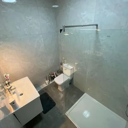 Lovely 1-bedroom In St Julians Apartmán *