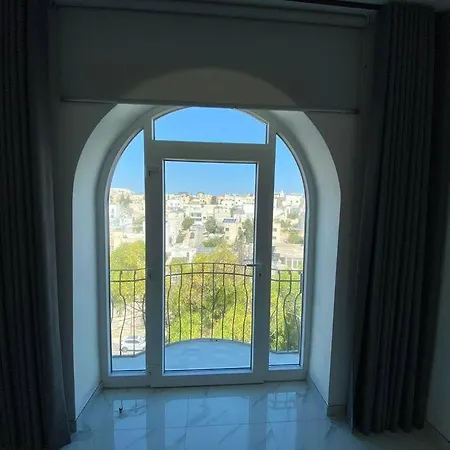 Lovely 1-bedroom In St Julians Apartmán Saint Julian's