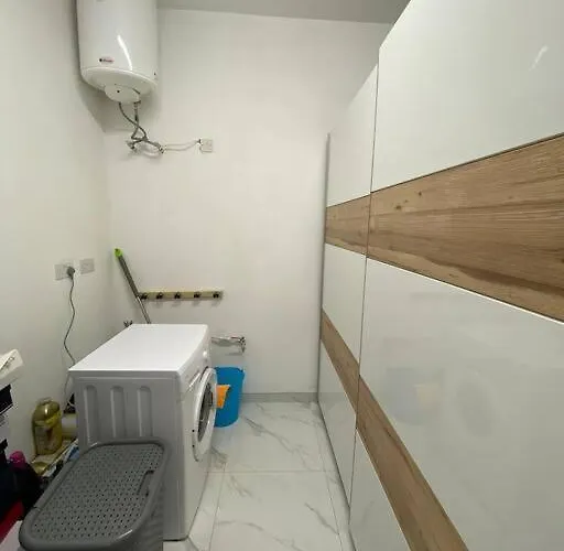 Lovely 1-bedroom In St Julians