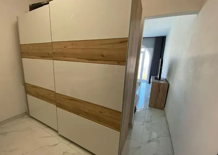 Lovely 1-bedroom In St Julians شقة