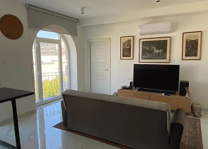 Lovely 1-bedroom In St Julians شقة *