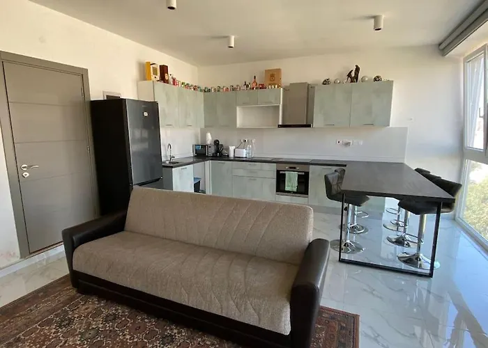Lovely 1-bedroom In St Julians Apartamento St. Julian's