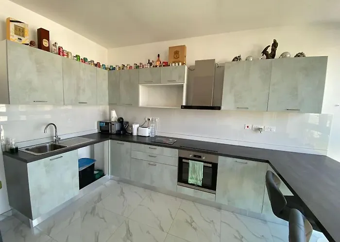 Lovely 1-bedroom In St Julians San Ġiljan