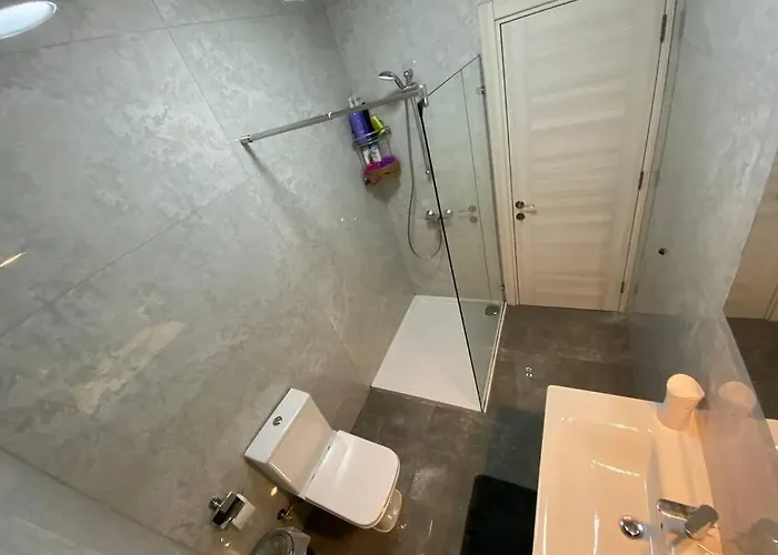 Lovely 1-bedroom In St Julians * San Ġiljan